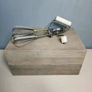Vintage Egg Beater Hand‎ Crank Mixer Manual Whisk
